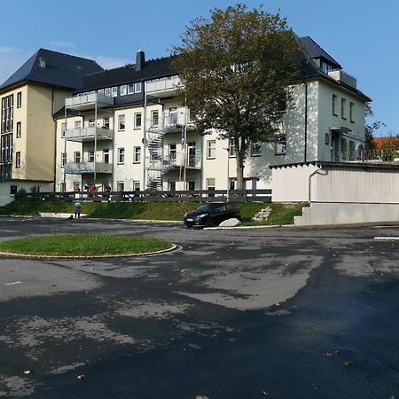 Wunderschoene Ferienwohnung Mit Balkon In Aue Exterior foto